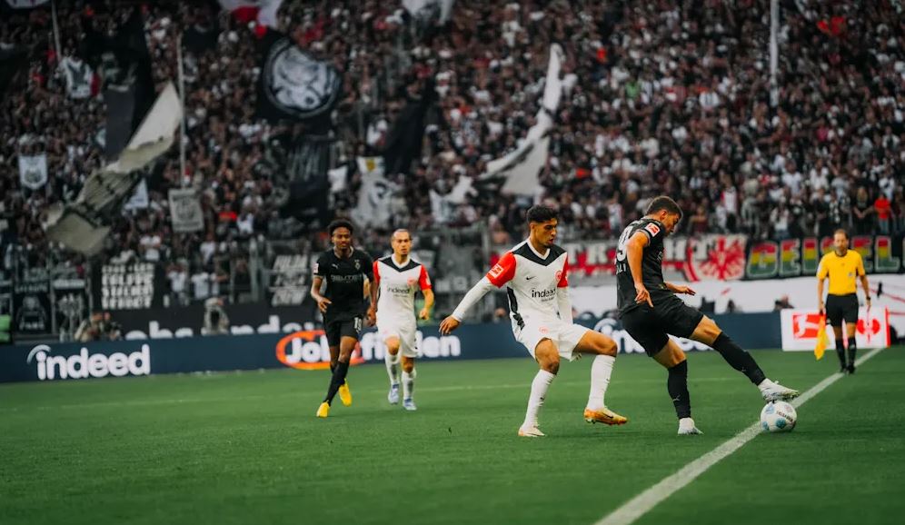 Eintracht Frankfurt vs B. Monchengladbach (23:30 – 21/09) | Xem lại trận đấu